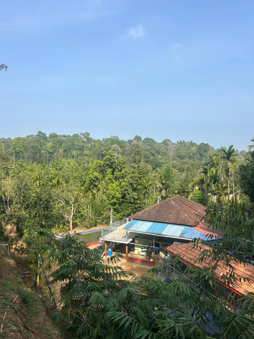 Villa Sambrama Wood House Madikeri Exterior foto